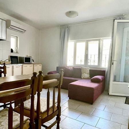Apartmani Mauro Sa Terasom Crikvenica Zewnętrze zdjęcie